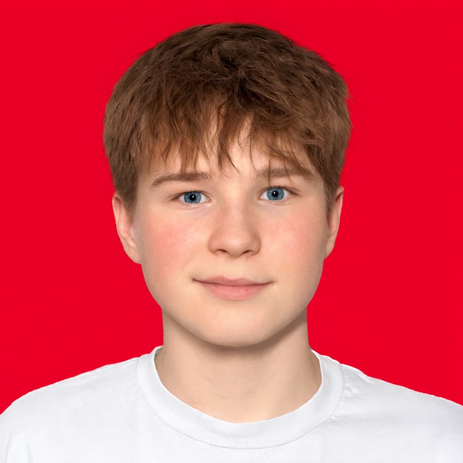 Leo Barnes, creator and presenter behind BR2